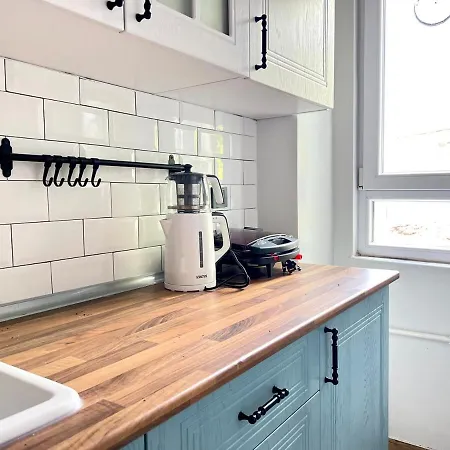 Stylish Cihangir 2br, 3ac, Lift, Building Terrace *